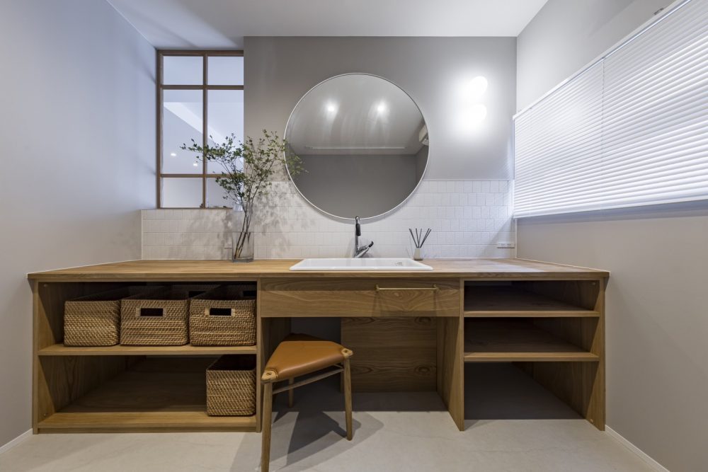 最近の洗面所事情。 ランドリールームを兼ねた、動線の工夫のこと。