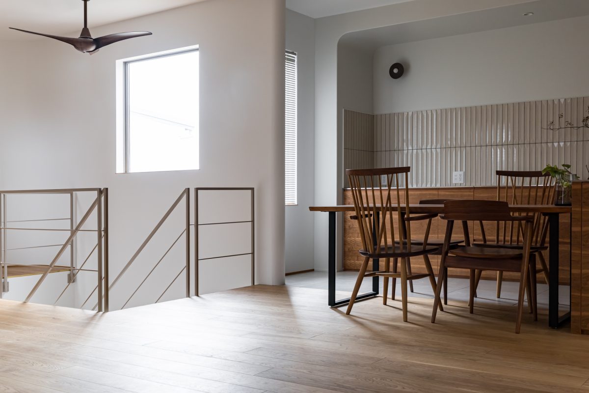 角を取るだけで、暮らしはやさしくなる。壁を“丸く”仕上げるという選択