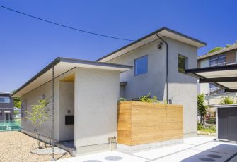 暮らしにフィットする自然素材の家