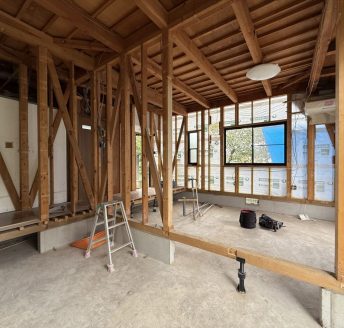 リノベーション着工しました